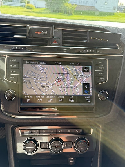 Volkswagen Tiguan 14 of 17