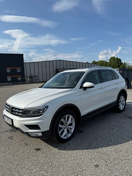 Volkswagen Tiguan 10 of 17