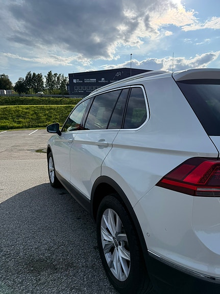 Volkswagen Tiguan 7 of 17