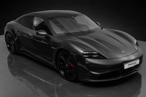 Porsche Taycan 2 of 30