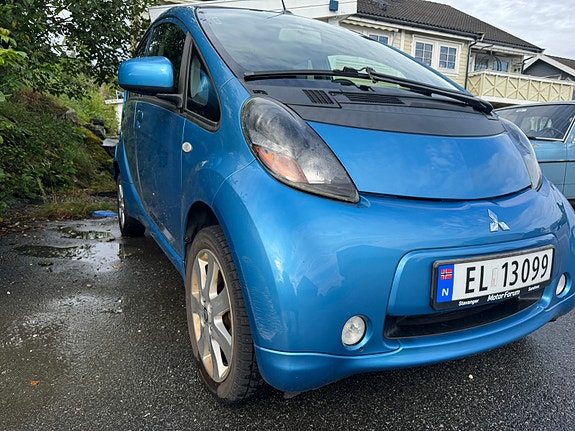 Mitsubishi i-Miev 2 of 11