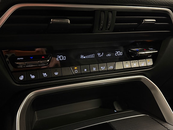 Mazda CX-60 27 of 30