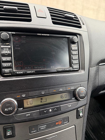 Toyota Avensis 15 of 16
