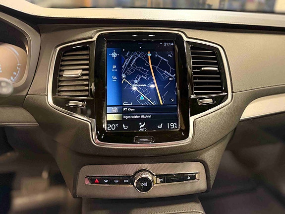 Volvo XC90 19 of 26