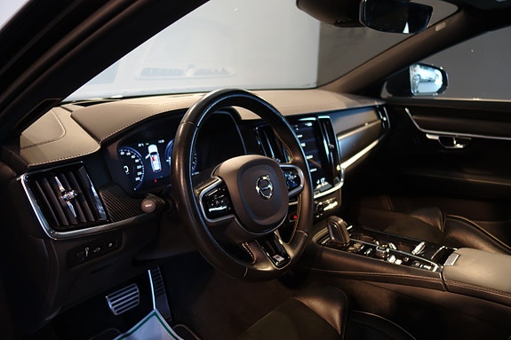 Volvo V90 30 of 30