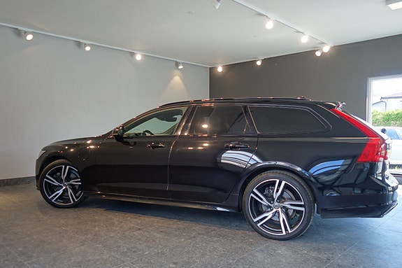 Volvo V90 10 of 30