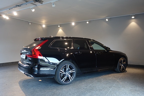 Volvo V90 8 of 30