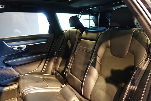 Volvo V90 23 of 30