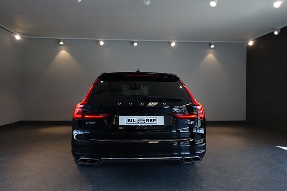 Volvo V90 14 of 30