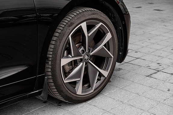 Skoda Enyaq Coupe RS 7 of 25