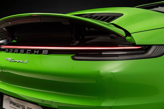 Porsche 911 13 of 30