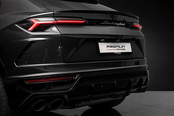 Lamborghini Urus 12 of 30