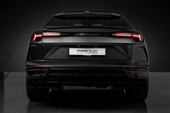 Lamborghini Urus 11 of 30