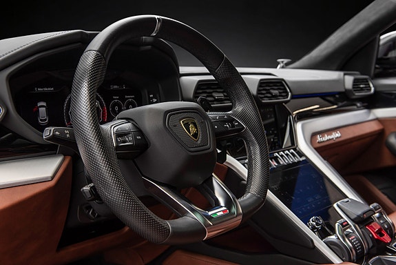 Lamborghini Urus 23 of 30