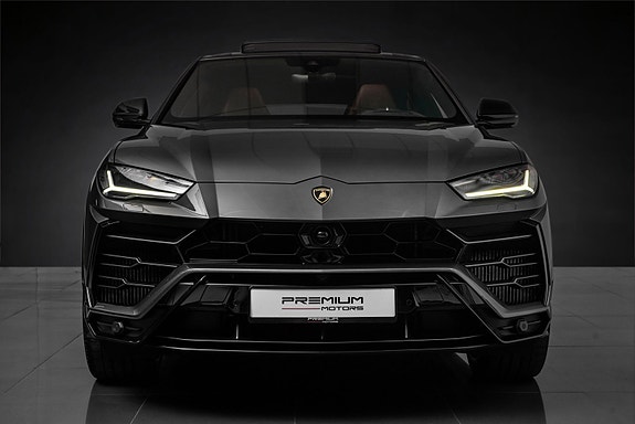Lamborghini Urus 5 of 30