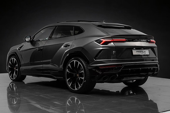 Lamborghini Urus 9 of 30