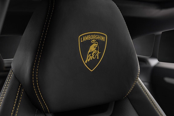 Lamborghini Urus 26 of 30