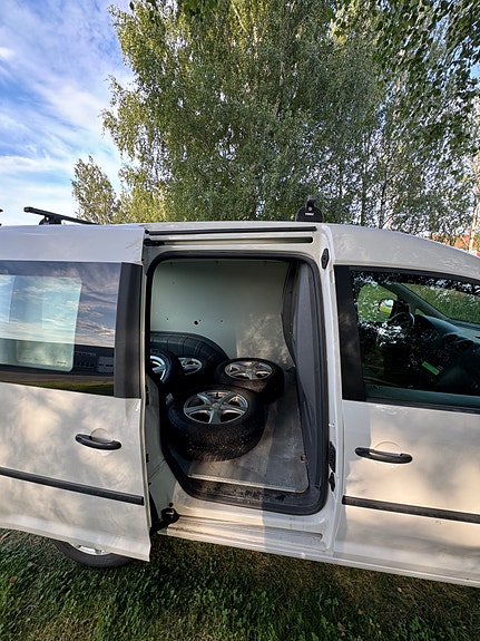 Volkswagen Caddy 16 of 18