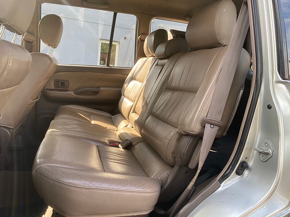Toyota Land Cruiser 21 of 30