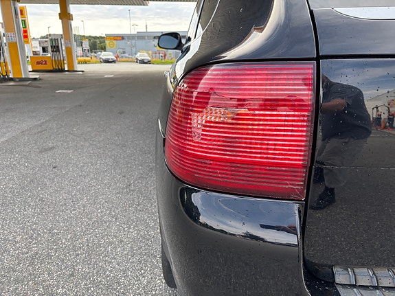 Porsche Cayenne S 23 of 30