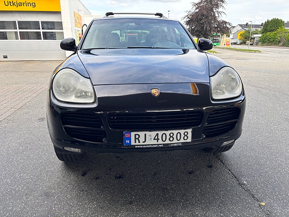 Porsche Cayenne S 9 of 30
