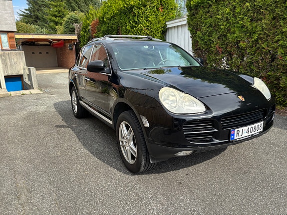 Porsche Cayenne S 27 of 30