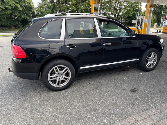 Porsche Cayenne S 30 of 30