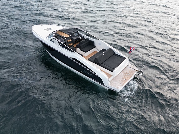 Windy 34 Alize | Volvo Penta Twin 440DPI | Jostick | Godt Utstyrt | 190Timer | I 6 of 12