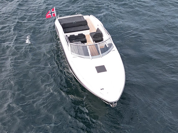 Windy 34 Alize | Volvo Penta Twin 440DPI | Jostick | Godt Utstyrt | 190Timer | I 5 of 12