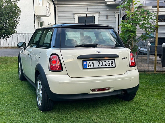 MINI One 4 of 30
