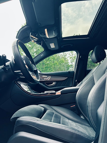 Mercedes-Benz EQC400 10 of 18