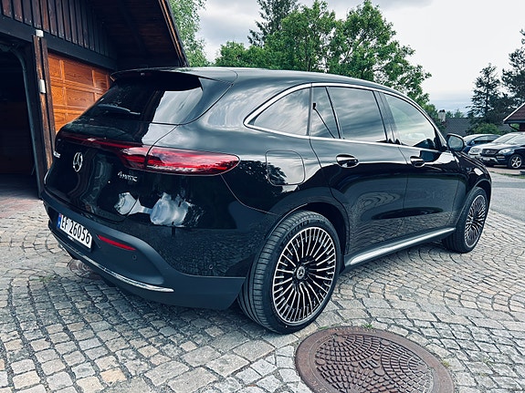 Mercedes-Benz EQC400 6 of 18