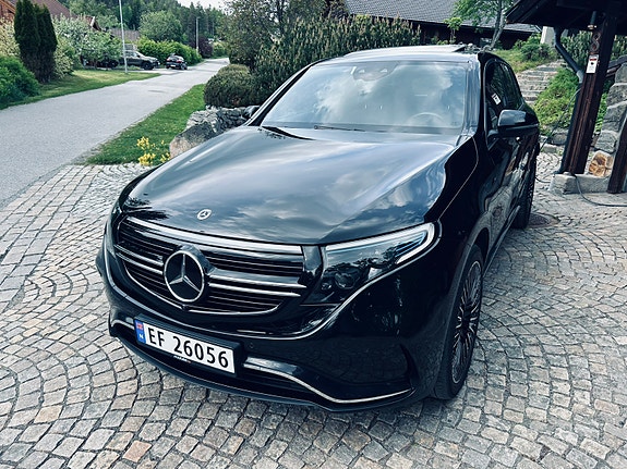 Mercedes-Benz EQC400 3 of 18