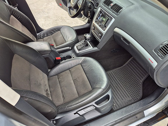 Skoda Octavia Scout 12 of 15