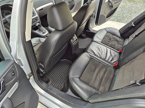 Skoda Octavia Scout 9 of 15