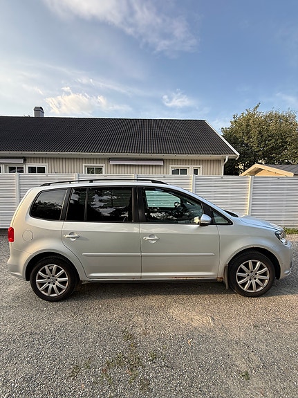 Volkswagen Touran 16 of 20