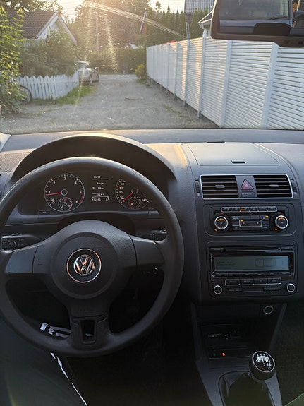 Volkswagen Touran 6 of 20