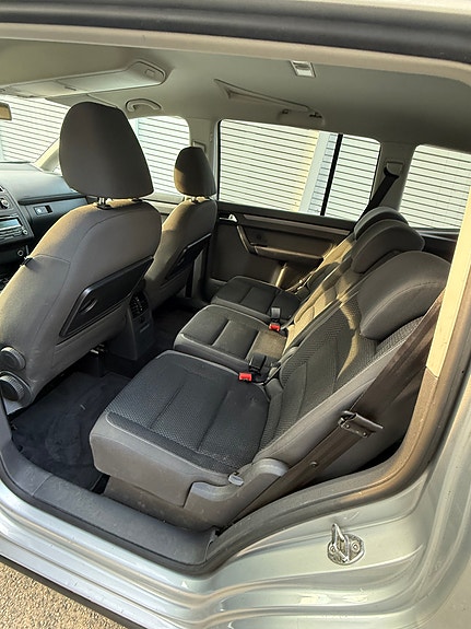 Volkswagen Touran 12 of 20