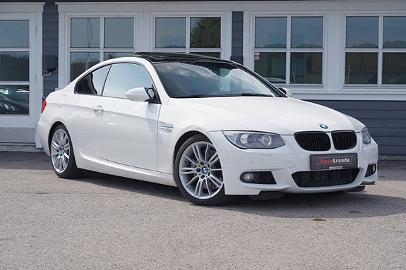 BMW 335i 2 of 28