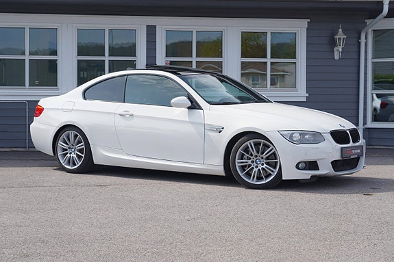 BMW 335i 4 of 28