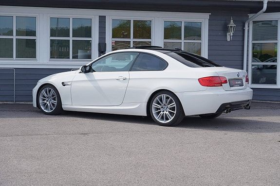 BMW 335i 8 of 28
