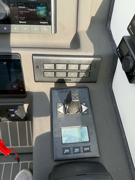 Ibiza 911 Turing | Yamaha 450XTO | Godt utstyrt | Yamaha Helm Master | Nybåtgara 10 of 20