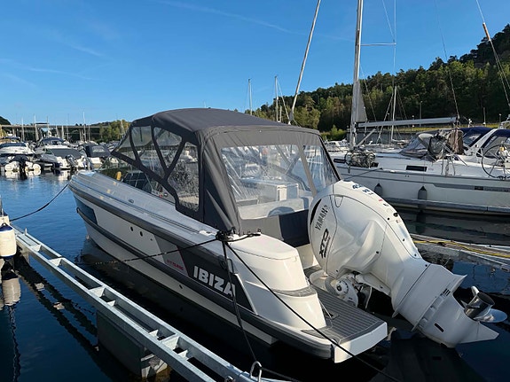 Ibiza 911 Turing | Yamaha 450XTO | Godt utstyrt | Yamaha Helm Master | Nybåtgara 3 of 20