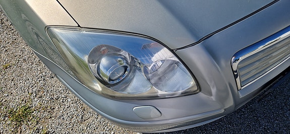 Toyota Avensis 28 of 29
