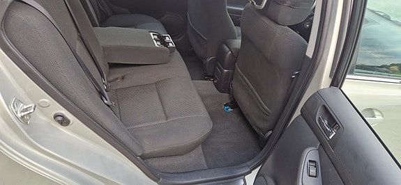 Toyota Avensis 18 of 29
