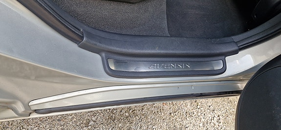 Toyota Avensis 17 of 29