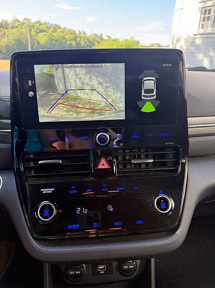 Hyundai IONIQ 15 of 15
