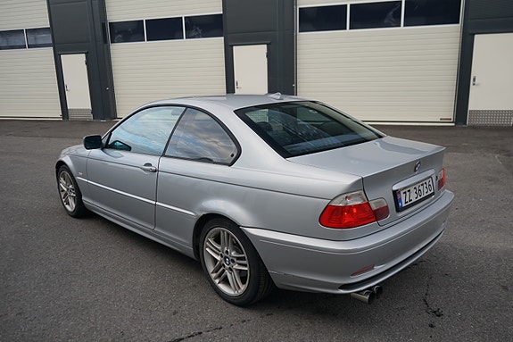BMW 330Ci 7 of 30