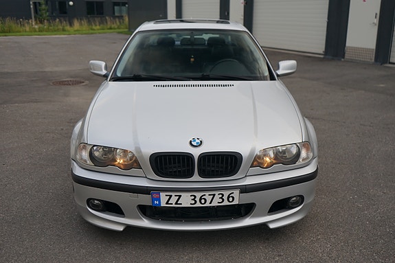 BMW 330Ci 2 of 30