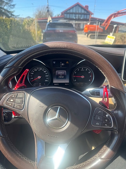 Mercedes-Benz C180 8 of 8